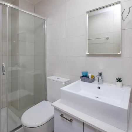 The Habitat Mediterraneo - Self Check-in 아파트 라르나카