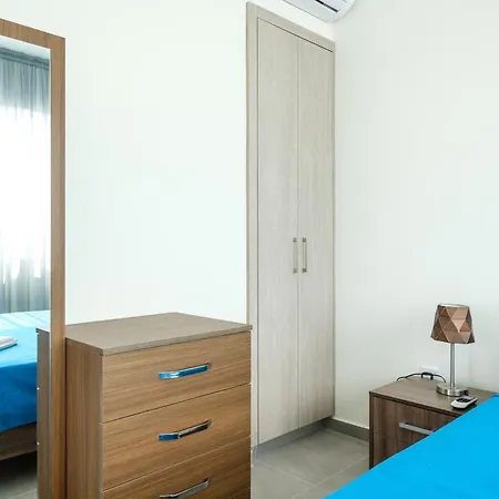 Apartamento The Habitat Mediterraneo - Self Check-in Larnaca