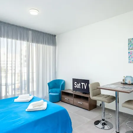 The Habitat Mediterraneo - Self Check-in 아파트 라르나카