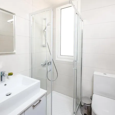 아파트 The Habitat Mediterraneo - Self Check-in 라르나카