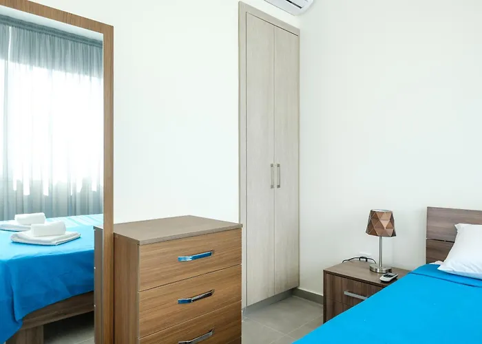 Apartment The Habitat Mediterraneo - Self Check-in Larnaca